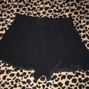 Black Iris shorts
